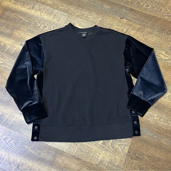 Athleta Retroplush Velvet Crewneck Sweatshirt Snap Sides Oversized Black Small - Picture 3 of 14